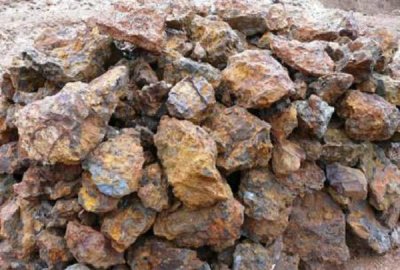​赤铁矿的主要成分，在化学里面，赤铁矿的主要成分是什么？
