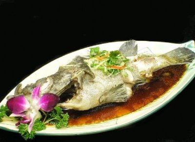 ​清蒸石斑鱼是哪个地方的菜系名菜（清蒸石斑鱼做法介绍）